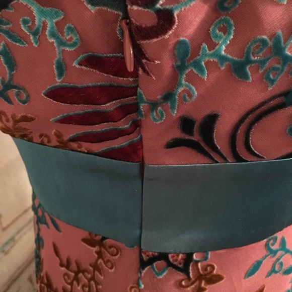 max and Cleo deep V dress w/ velvet detail - Picture 8 of 8